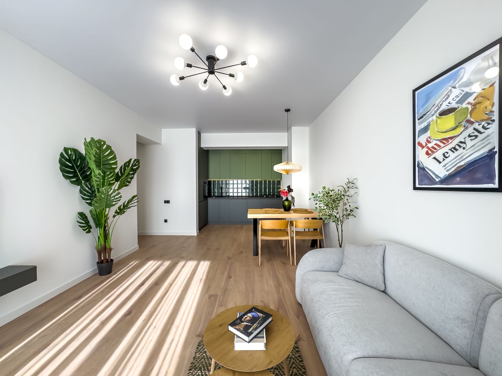 Long-Term Rent — 3-Room Apartment on University Street